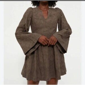 Hyacinth House Brown Becca Bell Sleeve Mini Dress Womens Size L